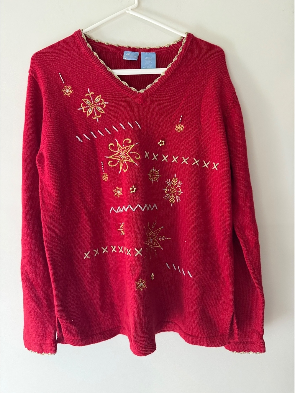 Holiday Editions Red Embroidered V-Neck Sweater Large